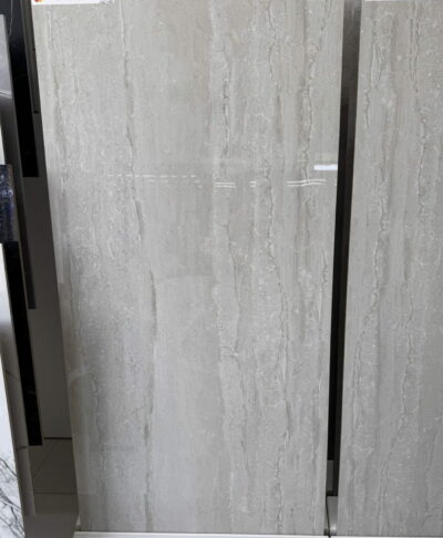 PŁYTKI PODŁOGOWE GRESOWE  TRAVERTINO INVICTUS GREY SZROŚĆ POŁYSK POLER