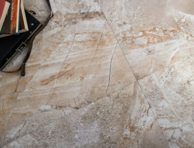 PŁYTKI POŁYSK 60X60 MARMUROPOODBNE BEIGE POŁYSK